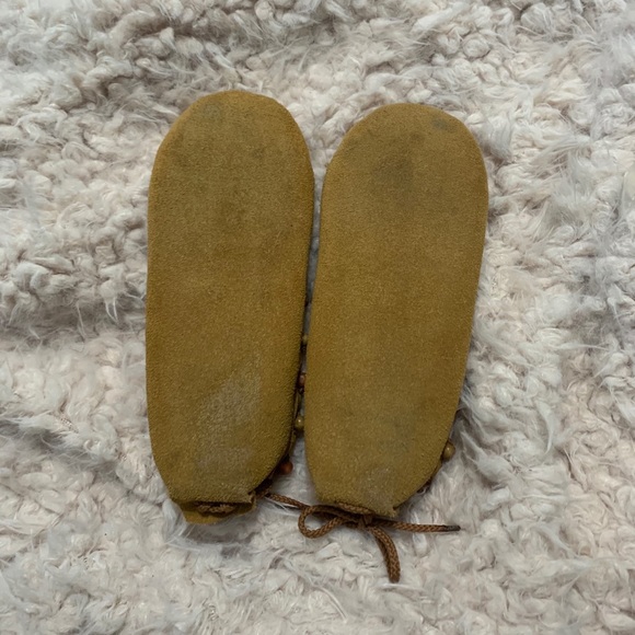 Kids handmade leather Moccasins fur footbed - Picture 3 of 12